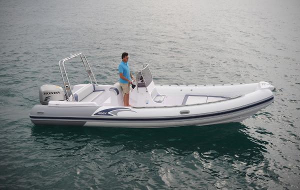 Italboats - Predator 730