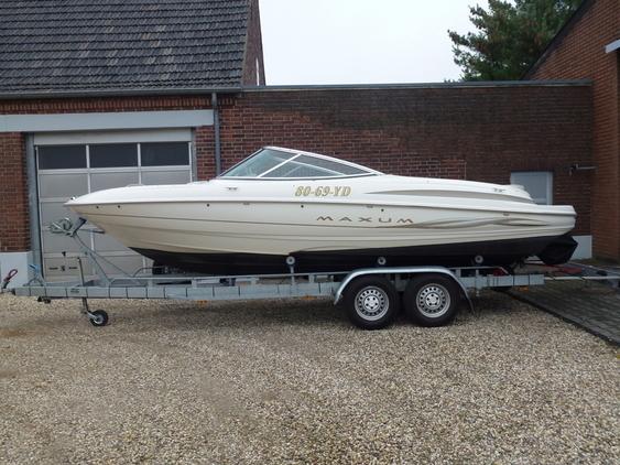 Maxum - 2100 SR inklusive Trailer !!